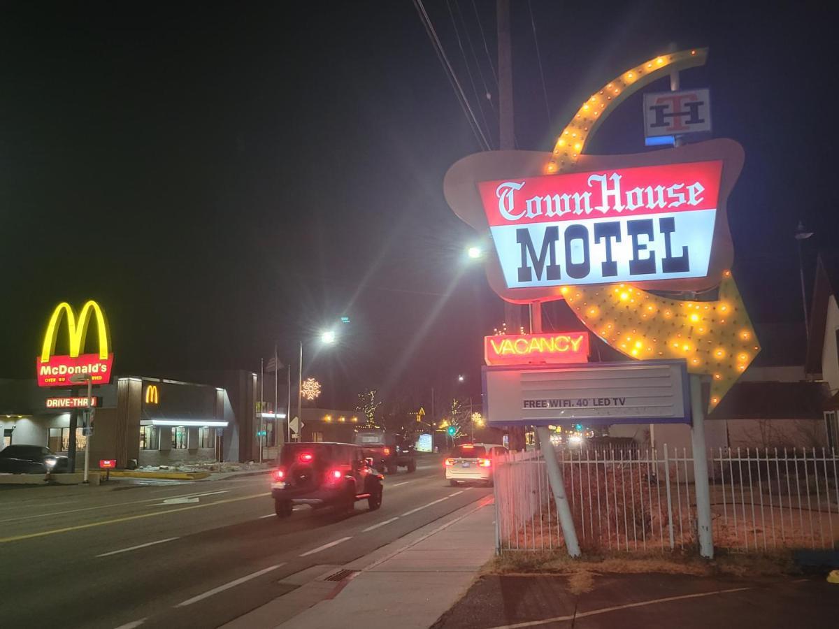 Townhouse Motel Bishop Εξωτερικό φωτογραφία